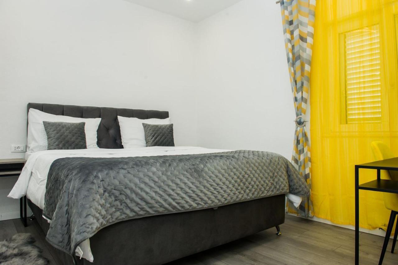 Apartment Lux Elba Kastela Luaran gambar
