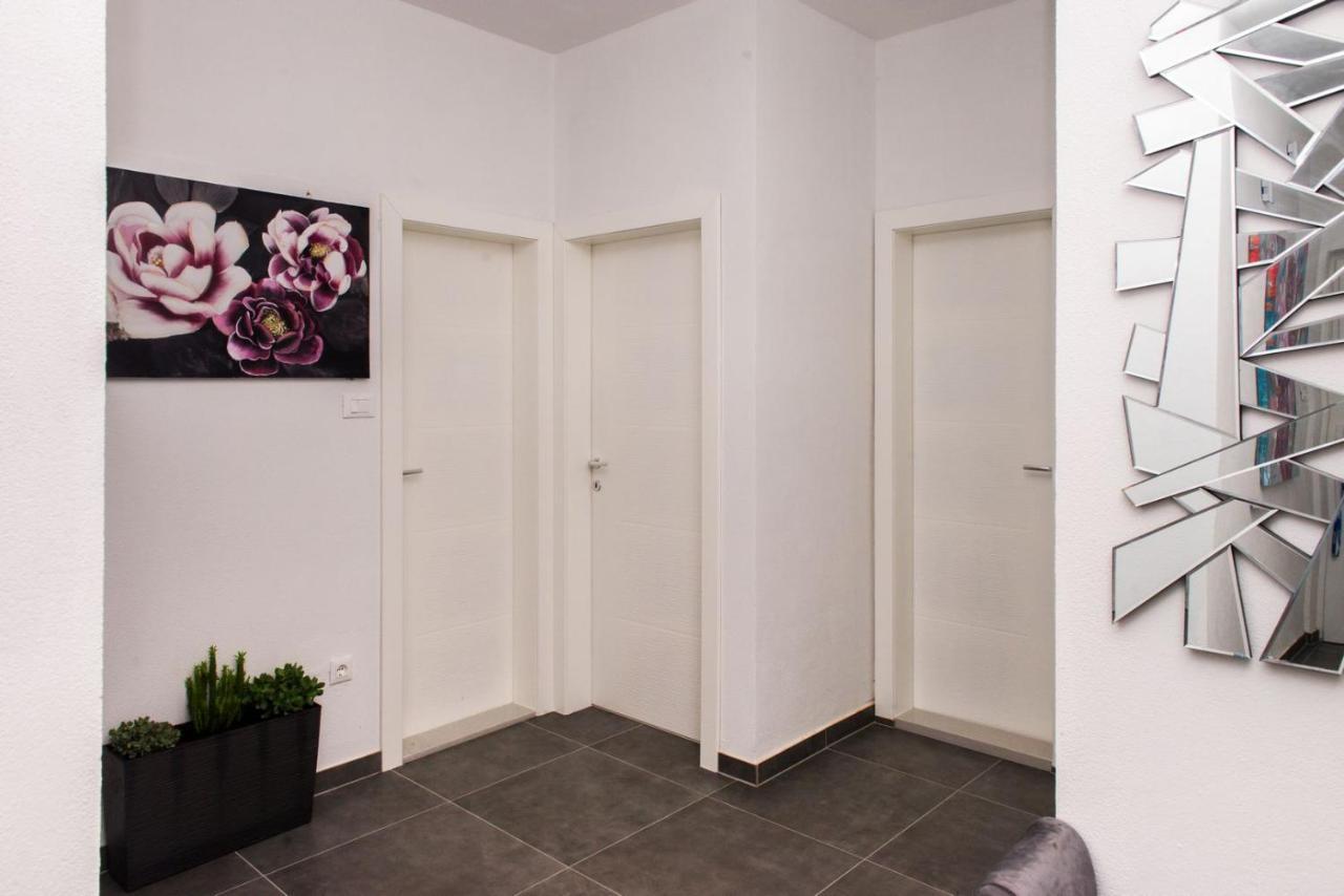 Apartment Lux Elba Kastela Luaran gambar