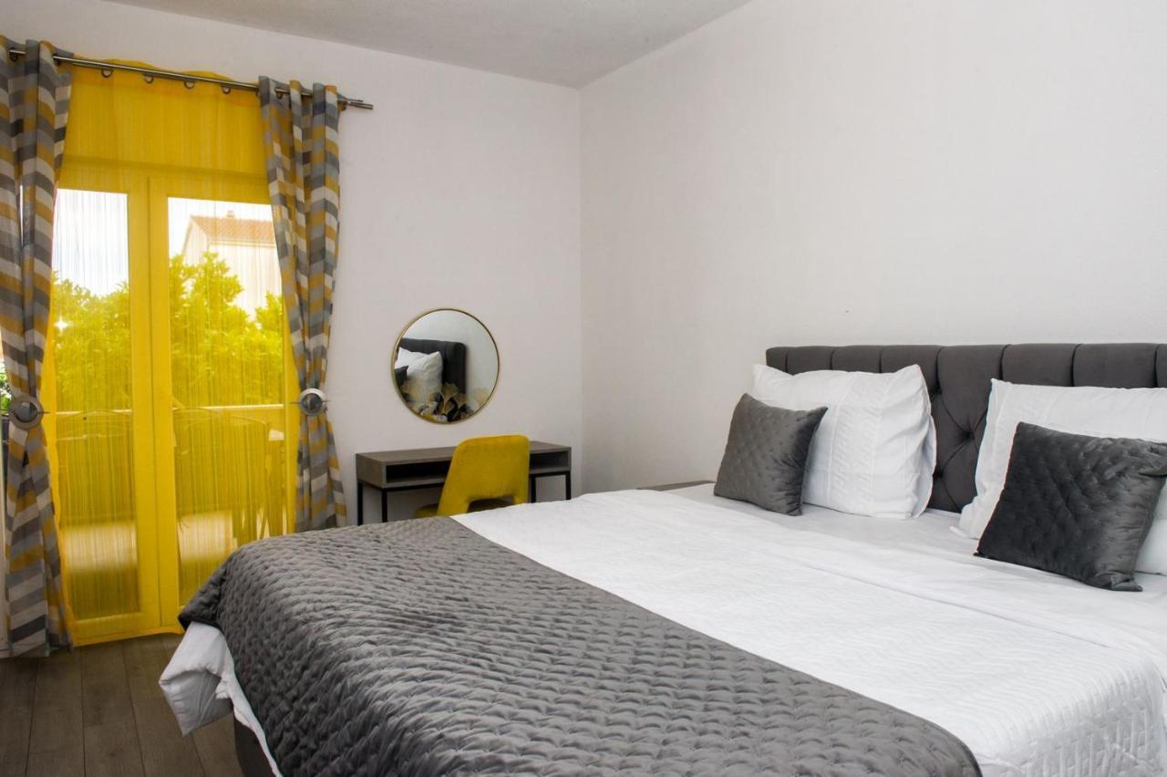 Apartment Lux Elba Kastela Luaran gambar