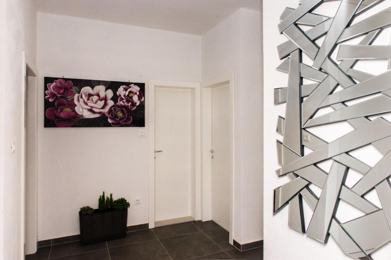 Apartment Lux Elba Kastela Luaran gambar